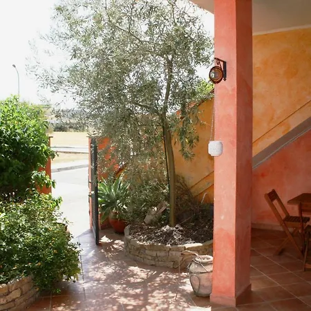 Residenza Janas فيلاّسيمِيوس